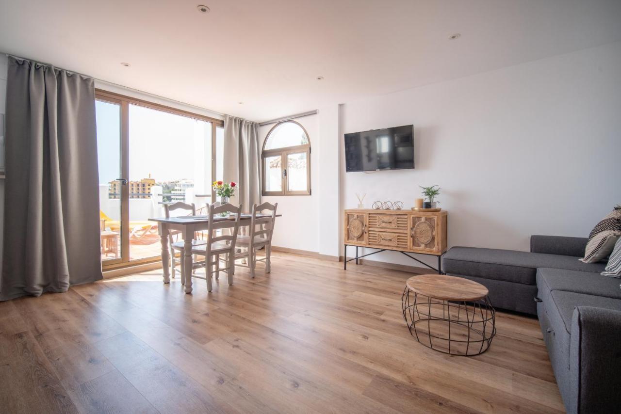 Freshly Renovated, Modern Penthouse Pueblo Evita! Benalmádena Dış mekan fotoğraf